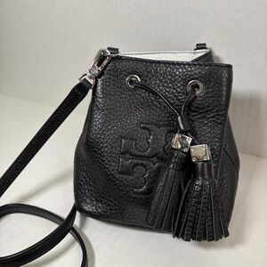 Tory Burch Miller bucket bag Black Drawstring Tassel Dice Logo